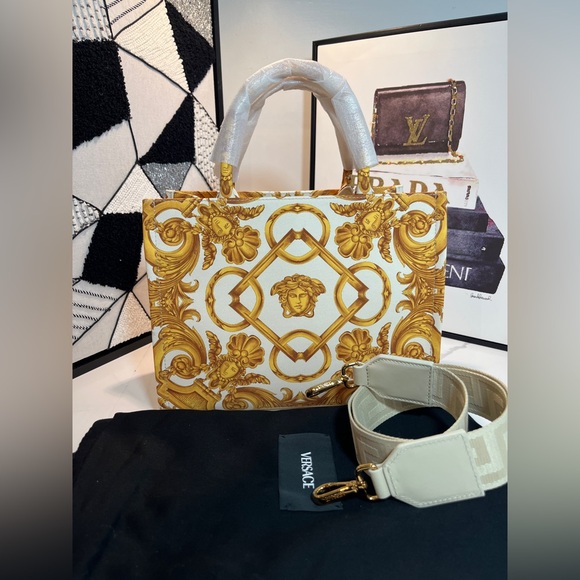 Versace Medusa Barocco Tote Bag - Picture 2 of 16